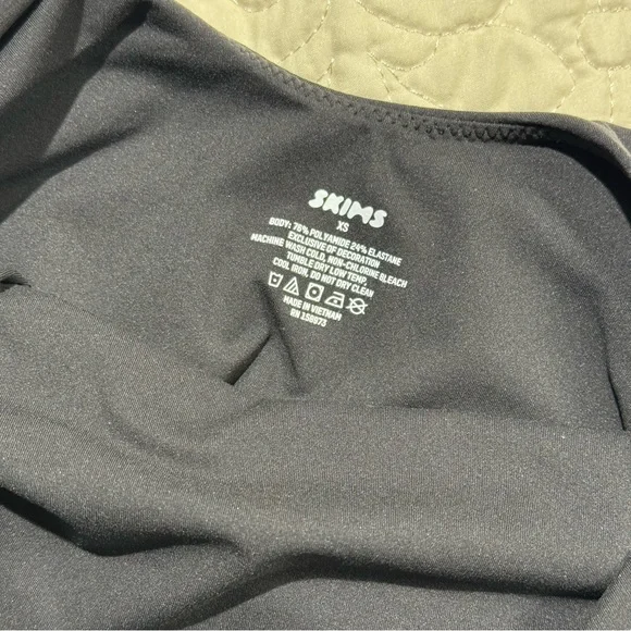 Skims Fits Everybody Square Neck Bodysuit - Picture 7 of 8